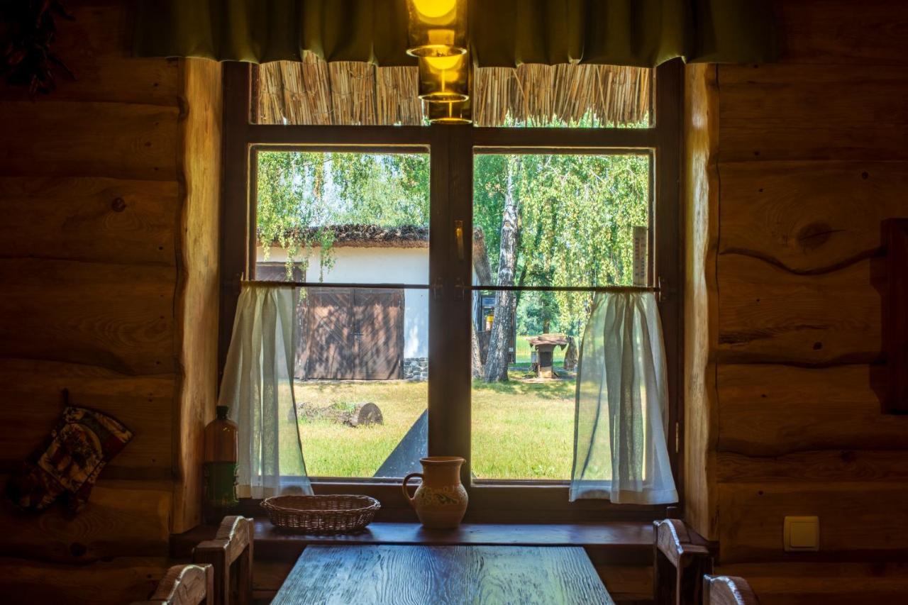 Гостинний Двір На Хуторі Хрещатик Buitenkant foto