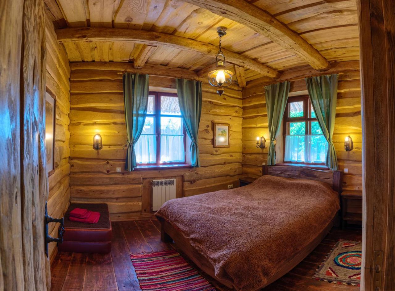 Гостинний Двір На Хуторі Хрещатик Buitenkant foto